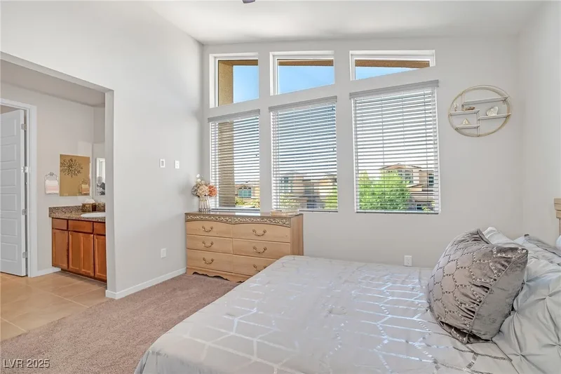 8 Hilltop Crest Street, Henderson, NV 89011, Henderson, Nevada, United States. - Photo 53