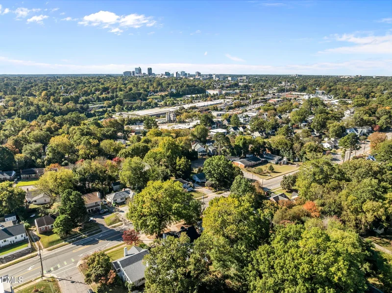 727 E Whitaker Mill Road, Raleigh, North Carolina, United States. - Photo 14
