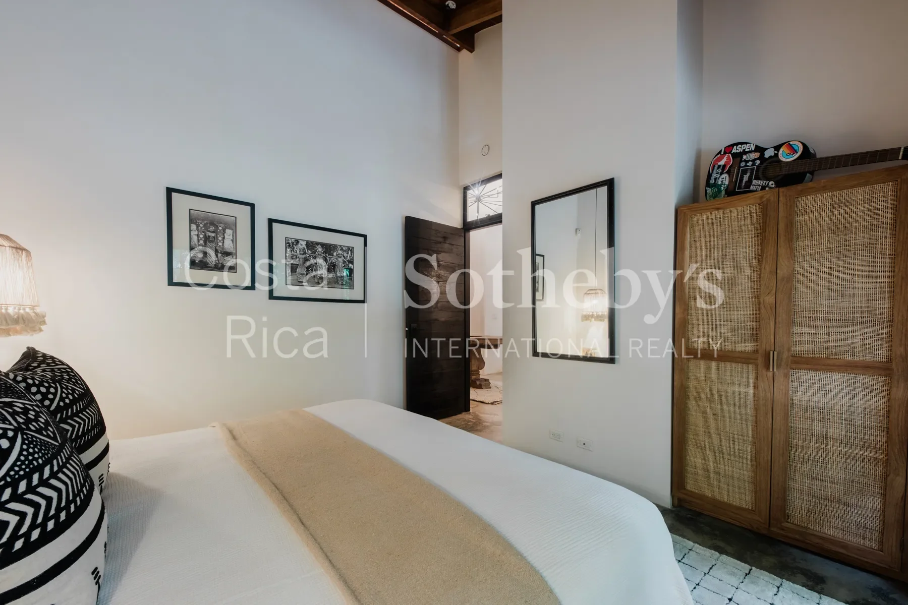 Gallery photo 3
