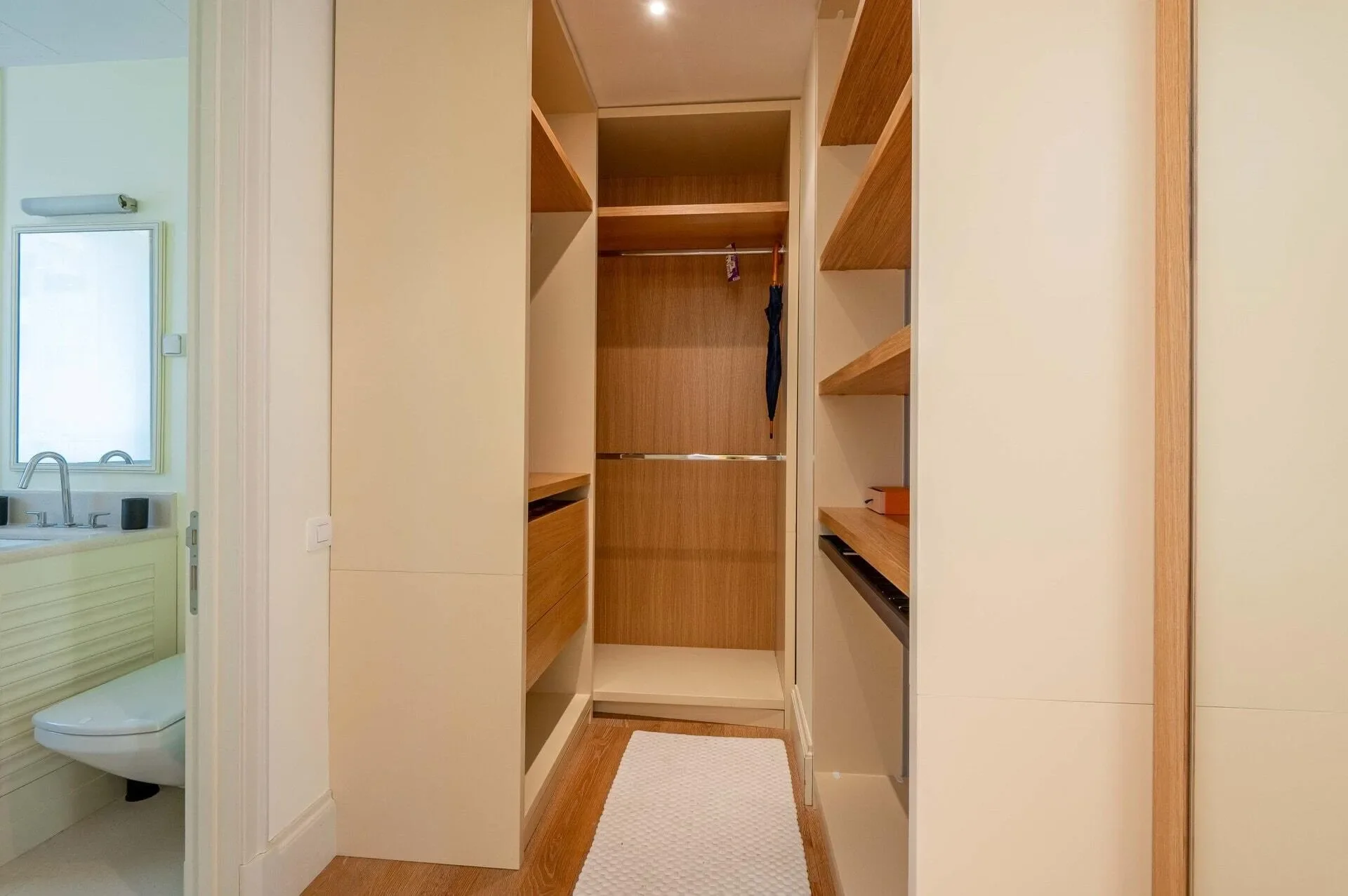 Gallery photo 2