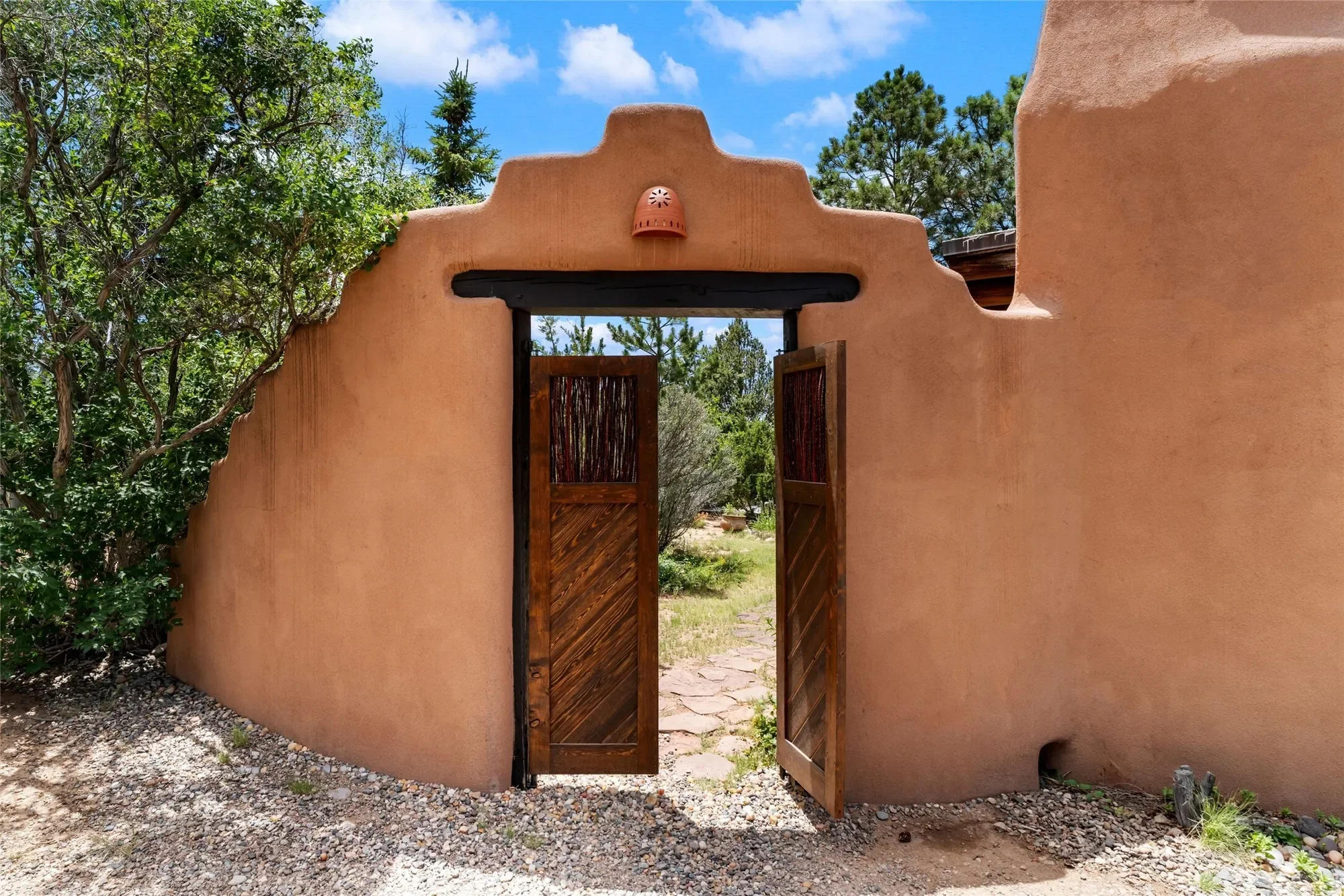 266 Tano Road , Santa Fe, NM 87506, Santa Fe, New Mexico, United States. - Photo 25