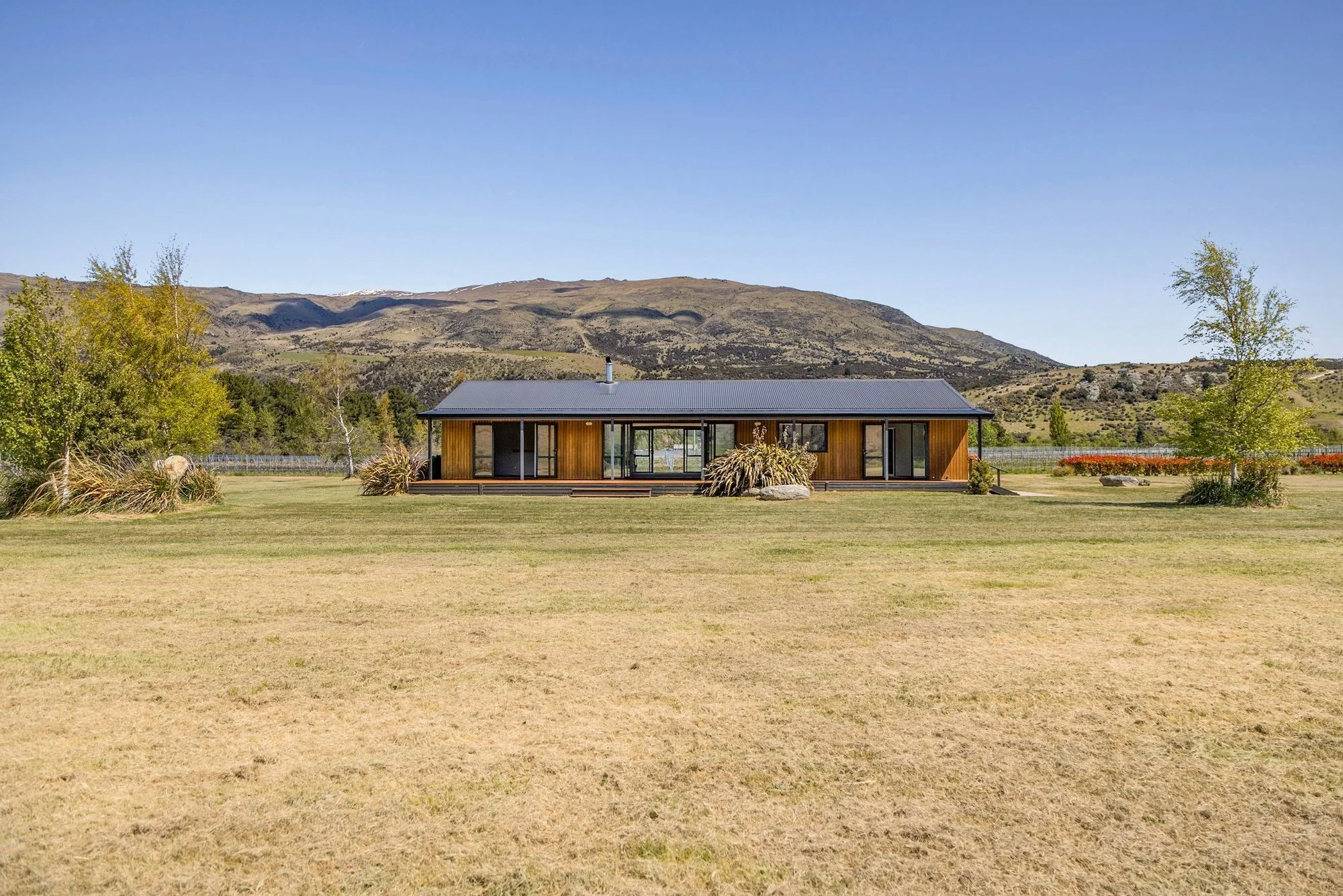 Exterior photo 3