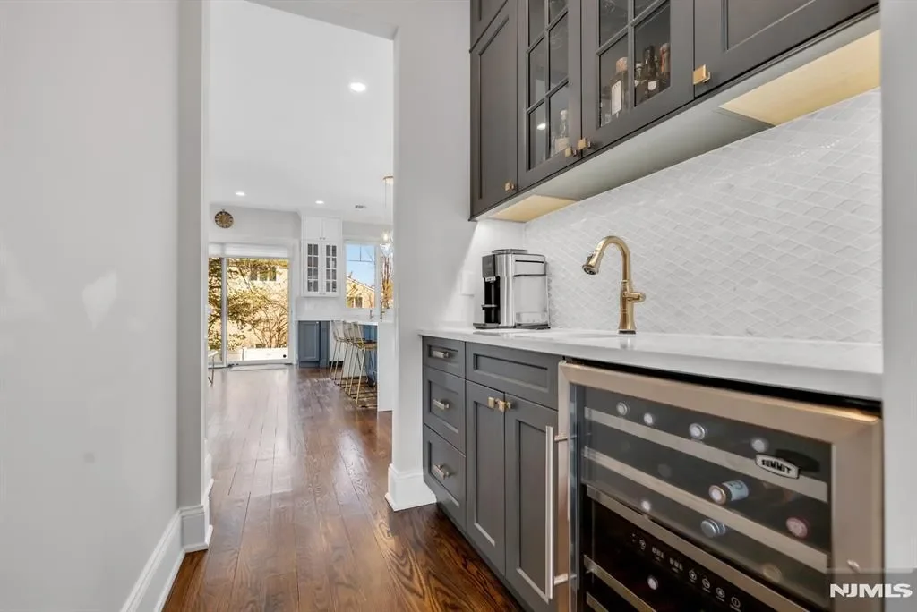 37 Glenfair Road, Glen Rock, New Jersey, United States. - Photo 12