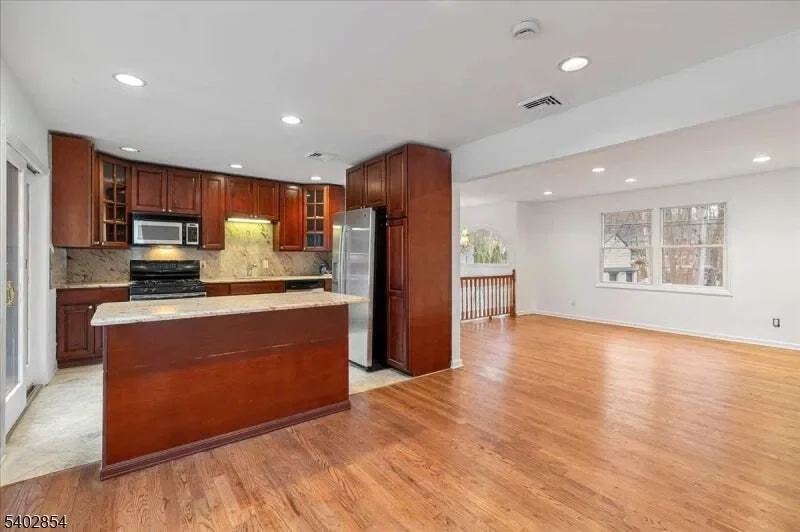 50 Roger Ct, Ringwood Boro, NJ 07456, Ringwood, New Jersey, United States. - Photo 13