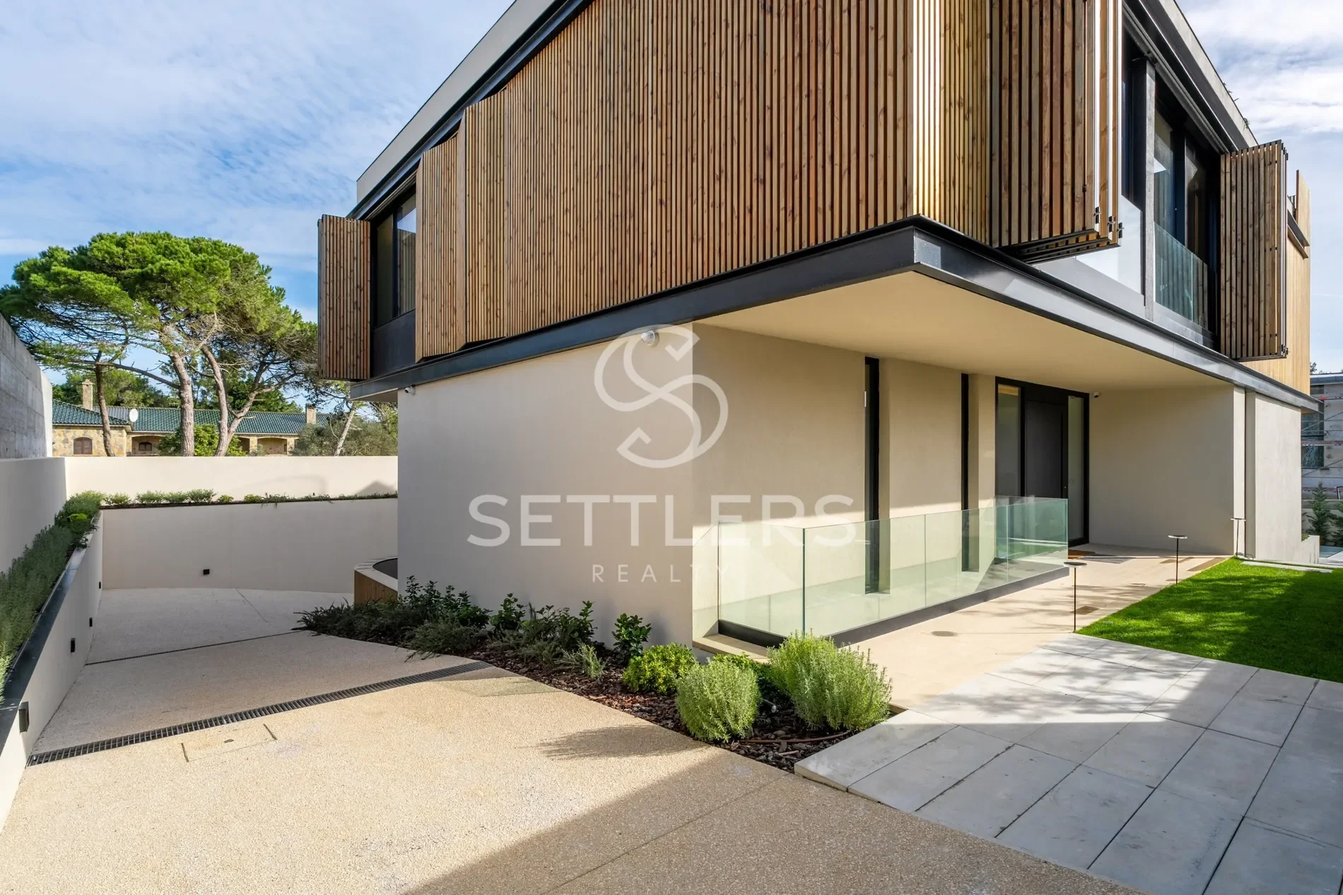 Exterior photo 10