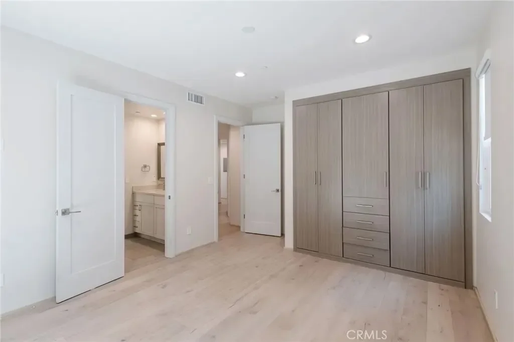 223 S Irena Avenue B, Torrance, California, United States. - Photo 29