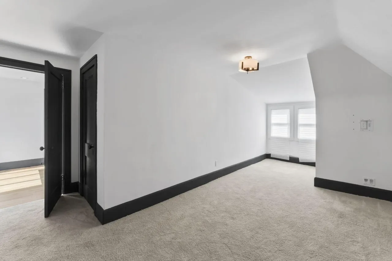 2423 Chicago Boulevard, Detroit, MI 48206, Detroit, Michigan, United States. - Photo 43
