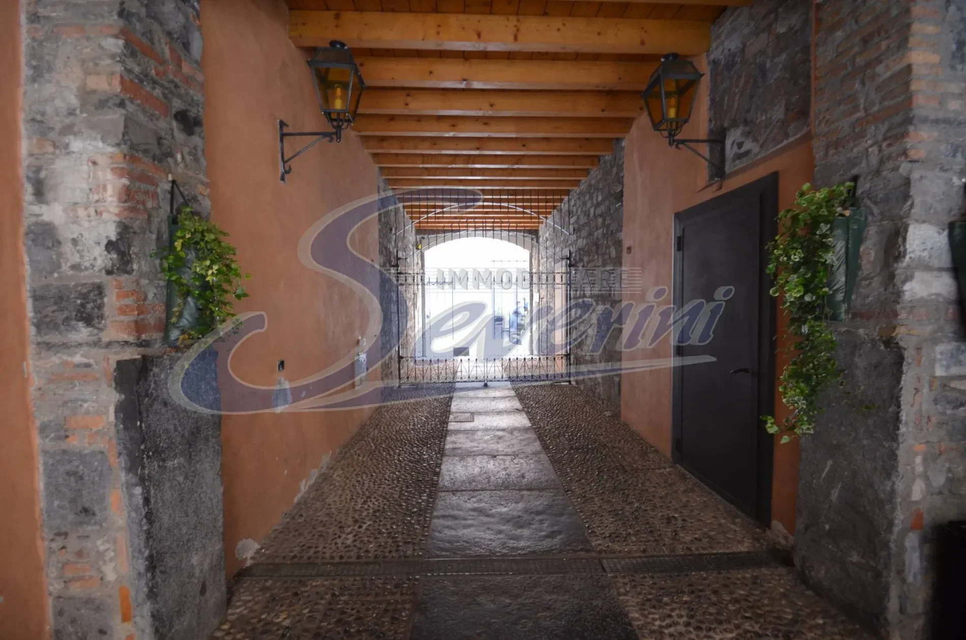 Via Cinque giornate 46, Como, Lombardy, Italy. - Photo 21