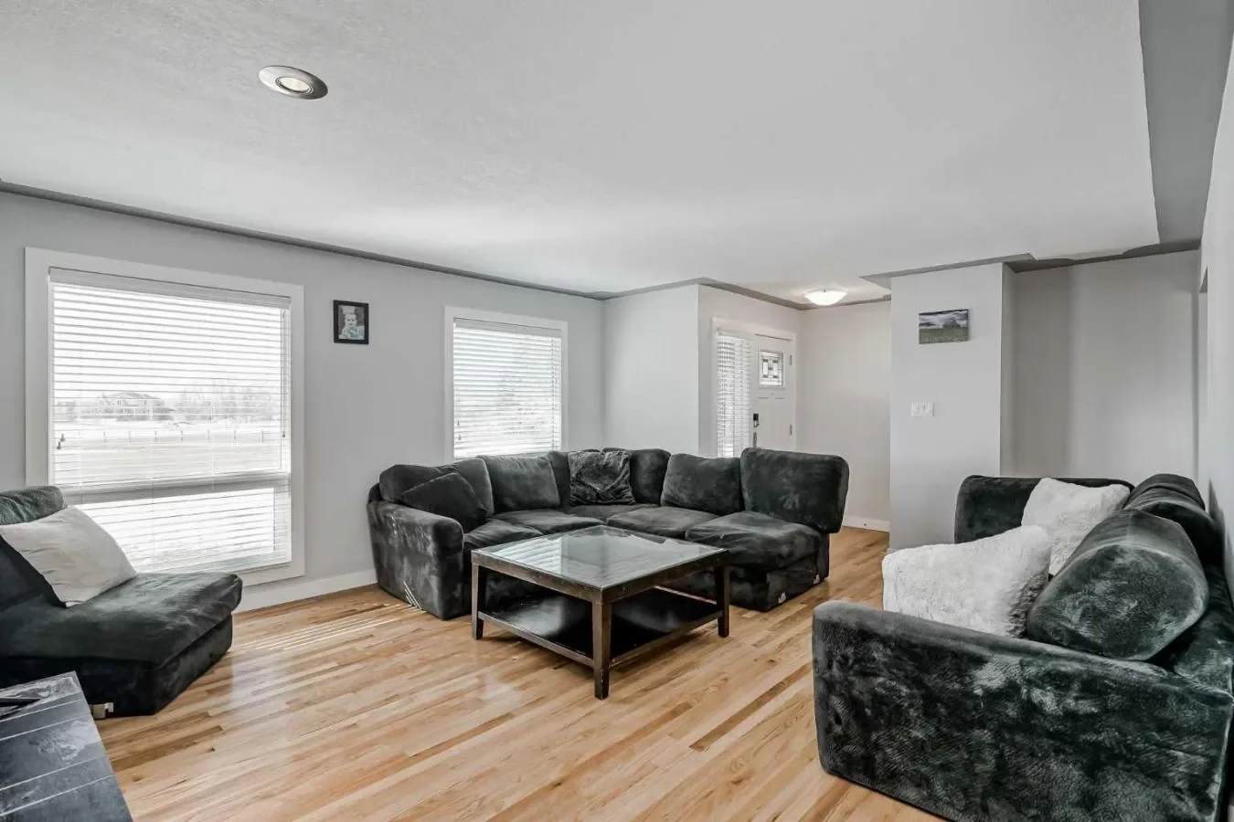 292148 Township Road 262A, Calgary, Alberta, Canada. - Photo 1