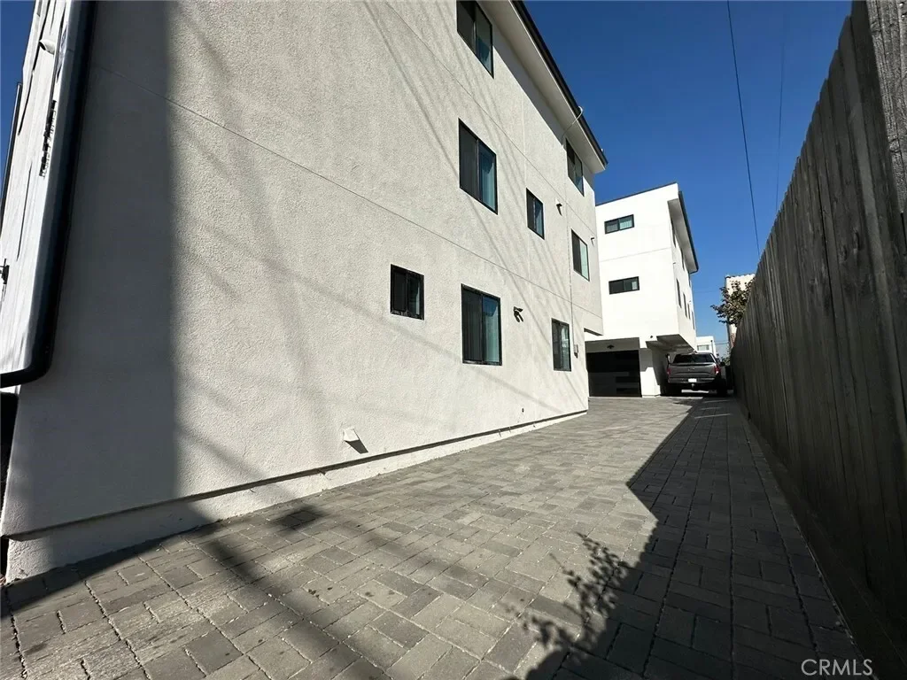235 E 29th Street, LOS ANGELES, CA 90011, Los Angeles, California, United States. - Photo 11