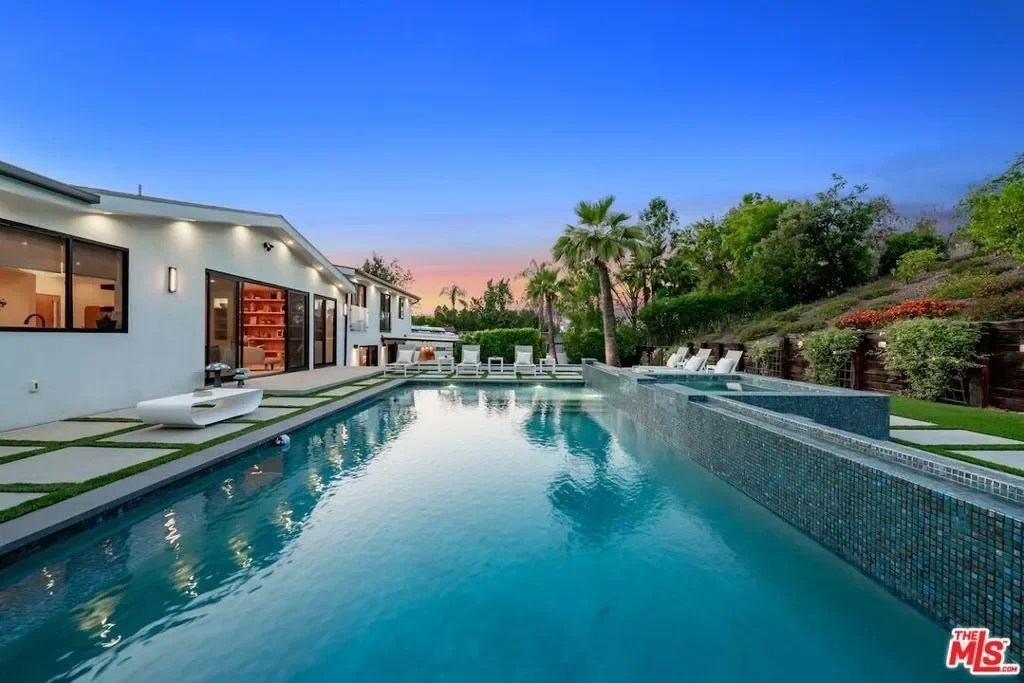 20226 Lorenzana Drive, Los Angeles, California, United States. - Photo 34