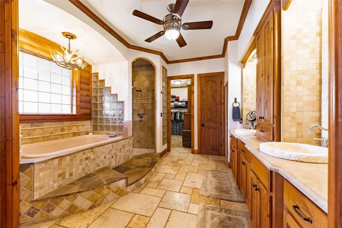 Gallery photo 12
