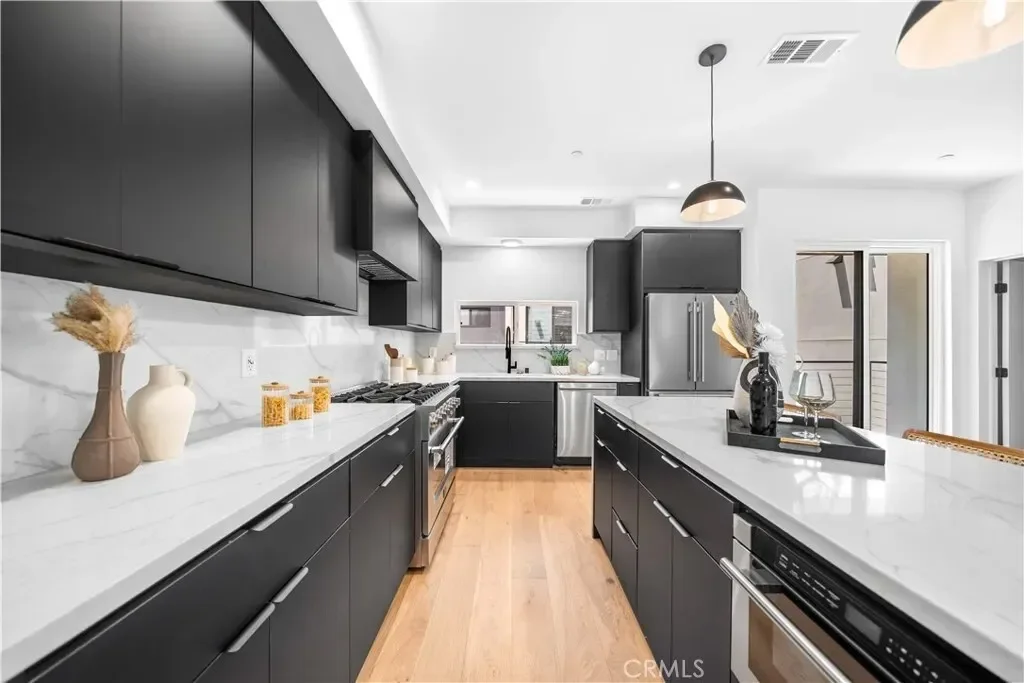6849 N Figueroa Street, Los Angeles, California, United States. - Photo 27