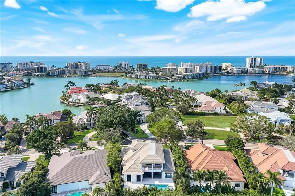3190 Crayton RD, Naples, FL, 34103, USA, Naples, Florida, United States. - Photo 9