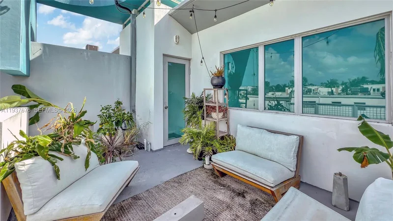 734 Michigan Ave 7, Miami Beach, Florida, United States. - Photo 24