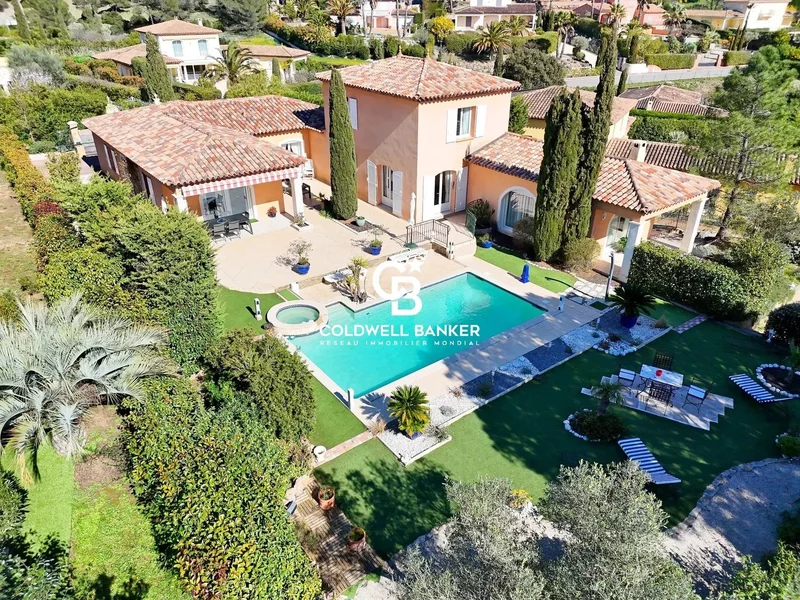 Spacious Neo-Provencal Villa with Swimming Pool