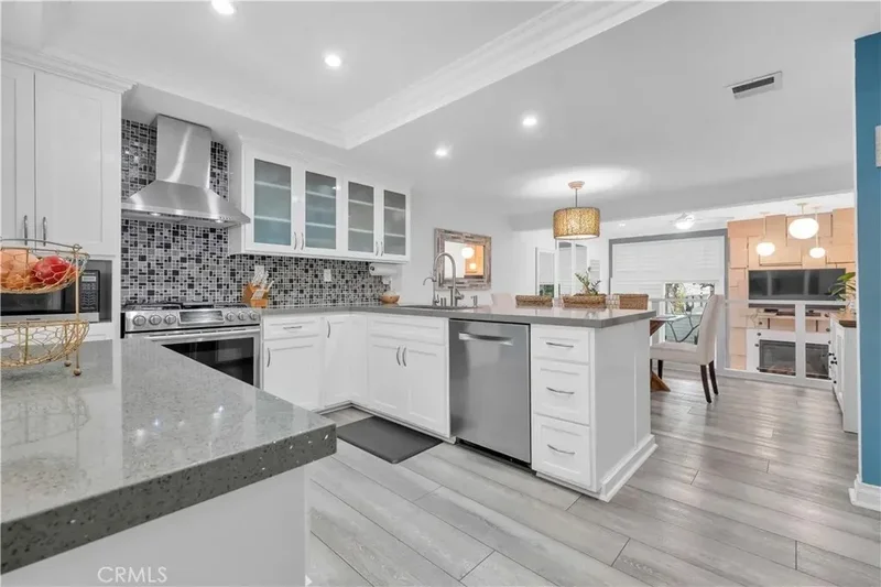4758 La Villa Marina J, Marina del Rey, California, United States. - Photo 16