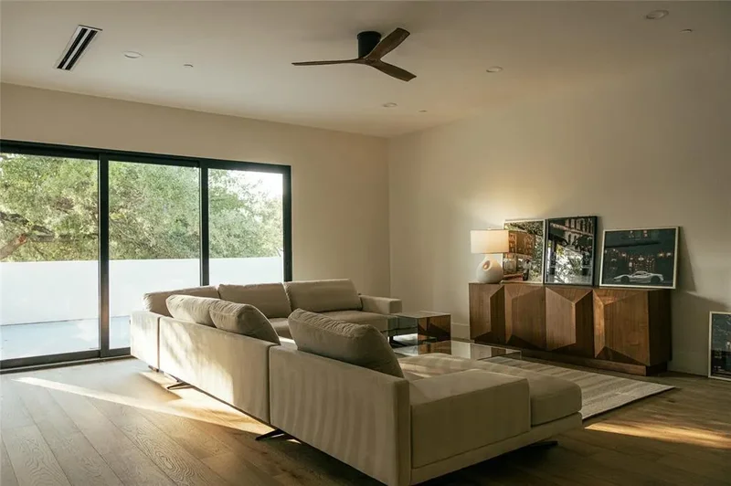 13236 Hughes Lane, Dallas, Texas, United States. - Photo 9