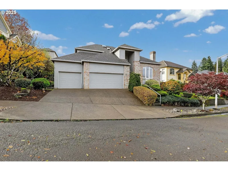 4 Bedrooms Single Family Detached