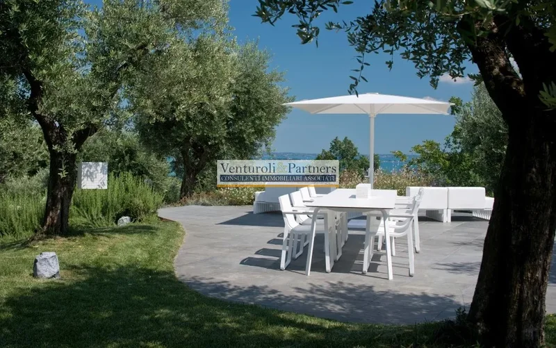 strada provinciale 25, Padenghe sul Garda, Lombardy, Italy. - Photo 44