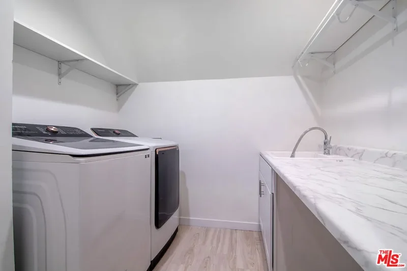1543 S Crest Drive, Los Angeles, California, United States. - Photo 23