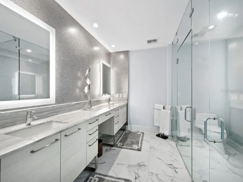 1155 N Gulfstream Avenue, #703, Sarasota, FL, 34236, USA, Sarasota, Florida, United States. - Photo 19