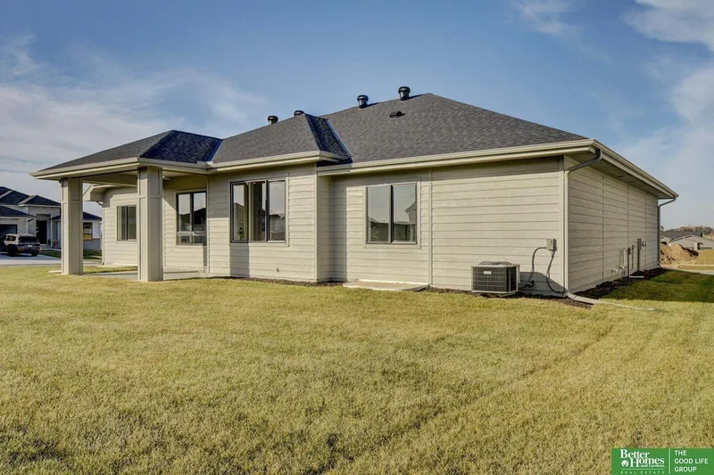 21155 Hartman Avenue, Elkhorn, NE 68022, Omaha, Nebraska, United States. - Photo 45