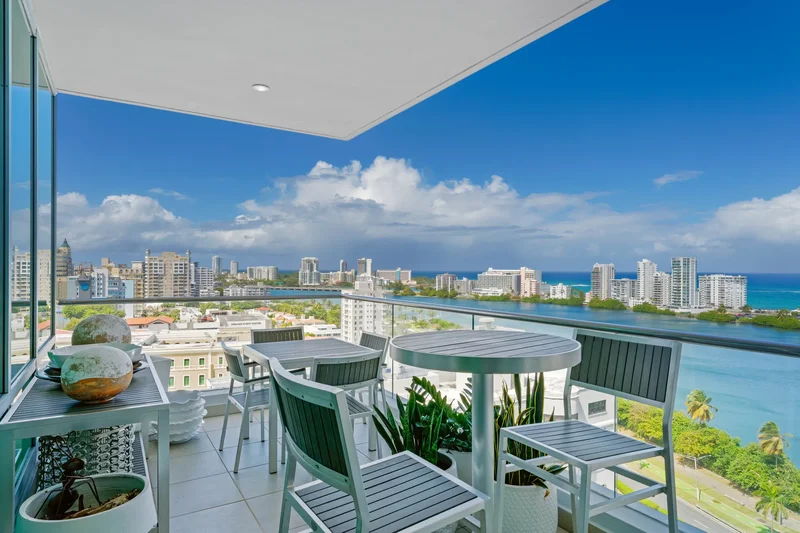 Captivating Haven With Water Vistas At Cosmopolitan