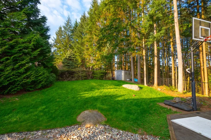 2823 Thimbleberry Ct, Coquitlam, BC V3E 2T3, Canada, Coquitlam, British Columbia, Canada. - Photo 12