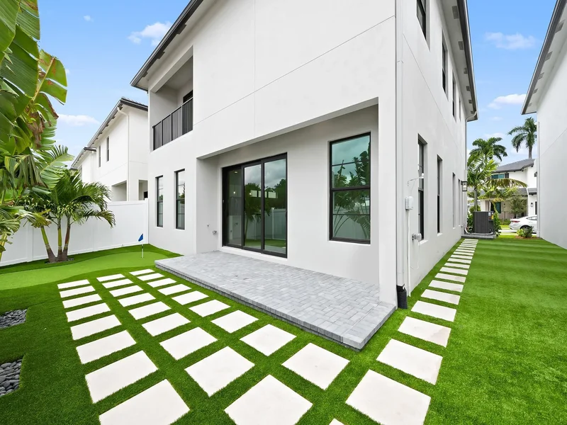 1421 SW 23rd Court, Fort Lauderdale, Florida, United States. - Photo 18