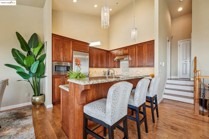 105 Starview Ct, Oakland, California, United States. - Photo 38