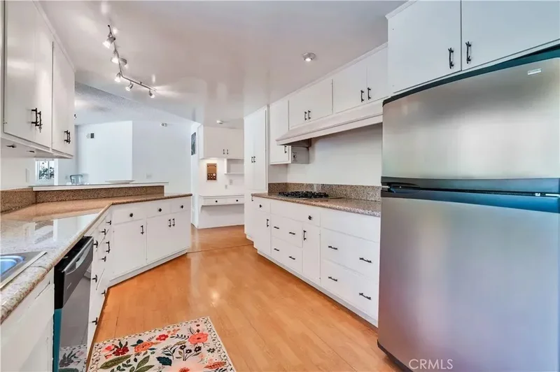 211 Peacock Lane, Montebello, California, United States. - Photo 24