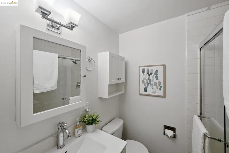 6141 Broadway Ter, Oakland, California, United States. - Photo 41