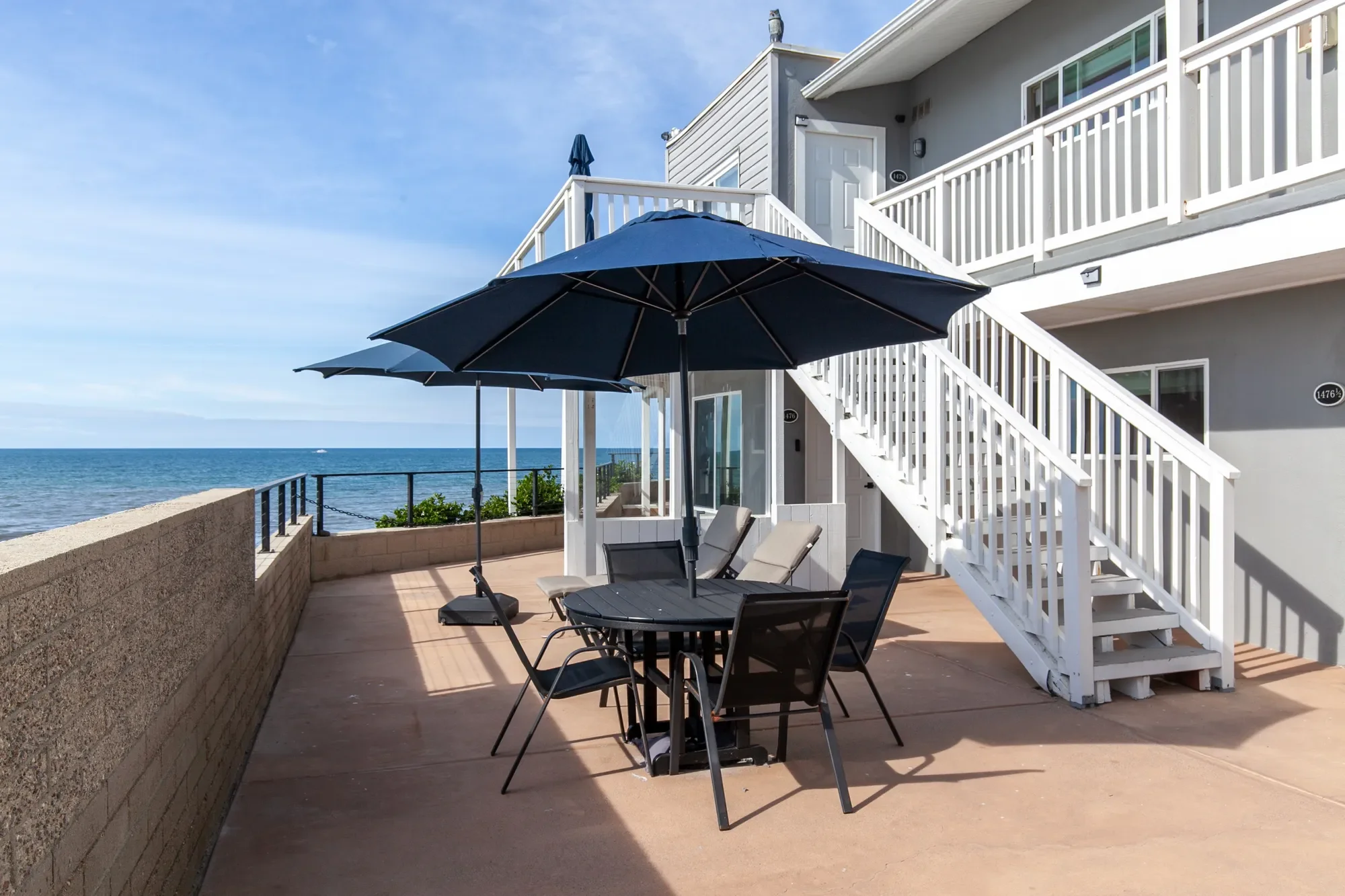 Exterior photo 8