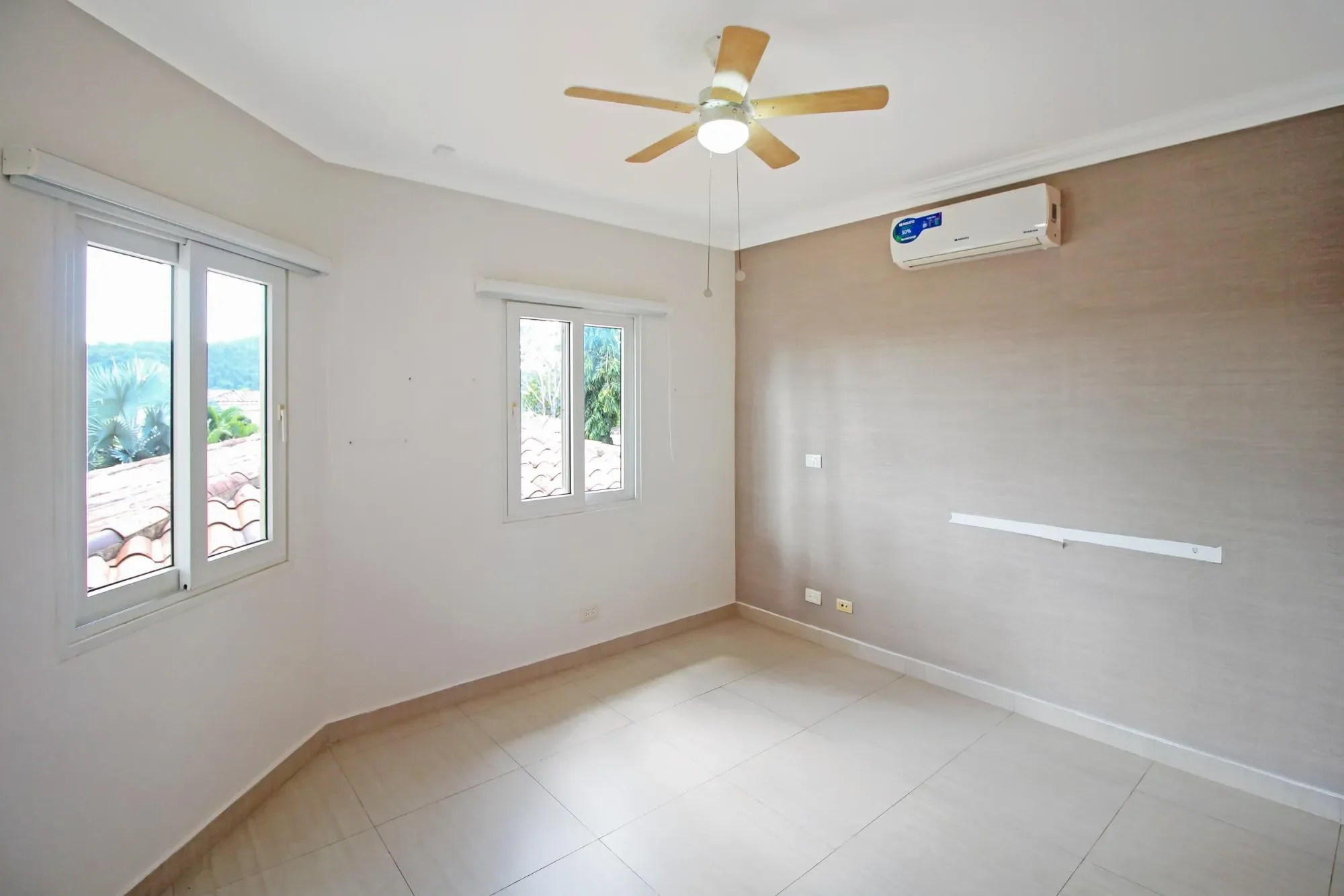 Gallery photo 4