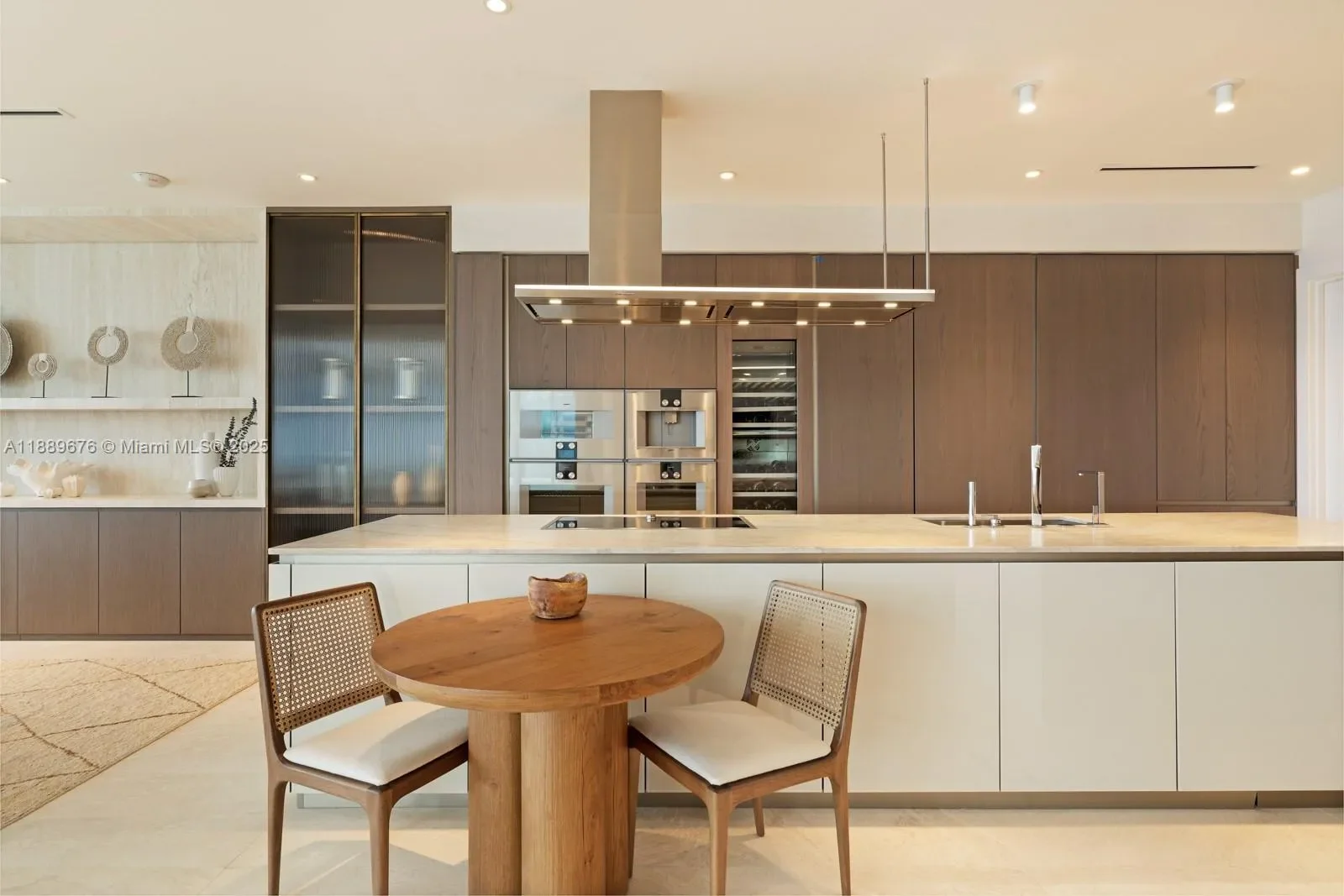 18501 Collins Ave, Golden Beach, Florida, United States. - Photo 18