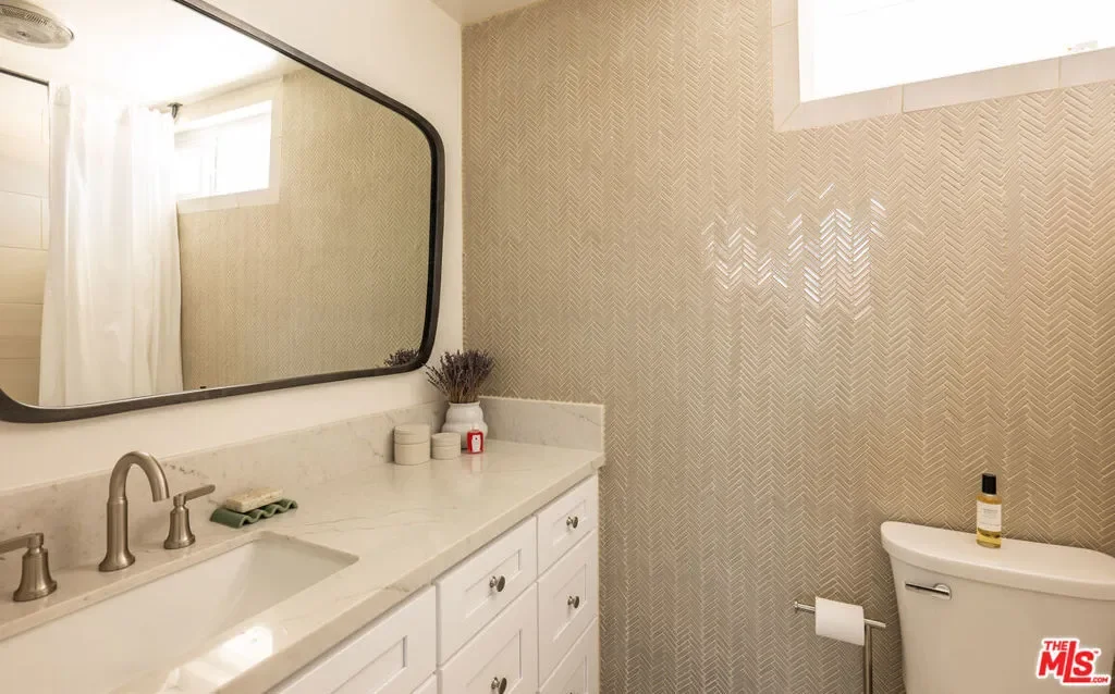 1144 17th Street 6, Santa Monica, California, United States. - Photo 9