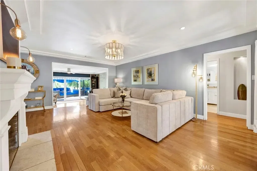 3374 Floyd, Los Angeles, California, United States. - Photo 5