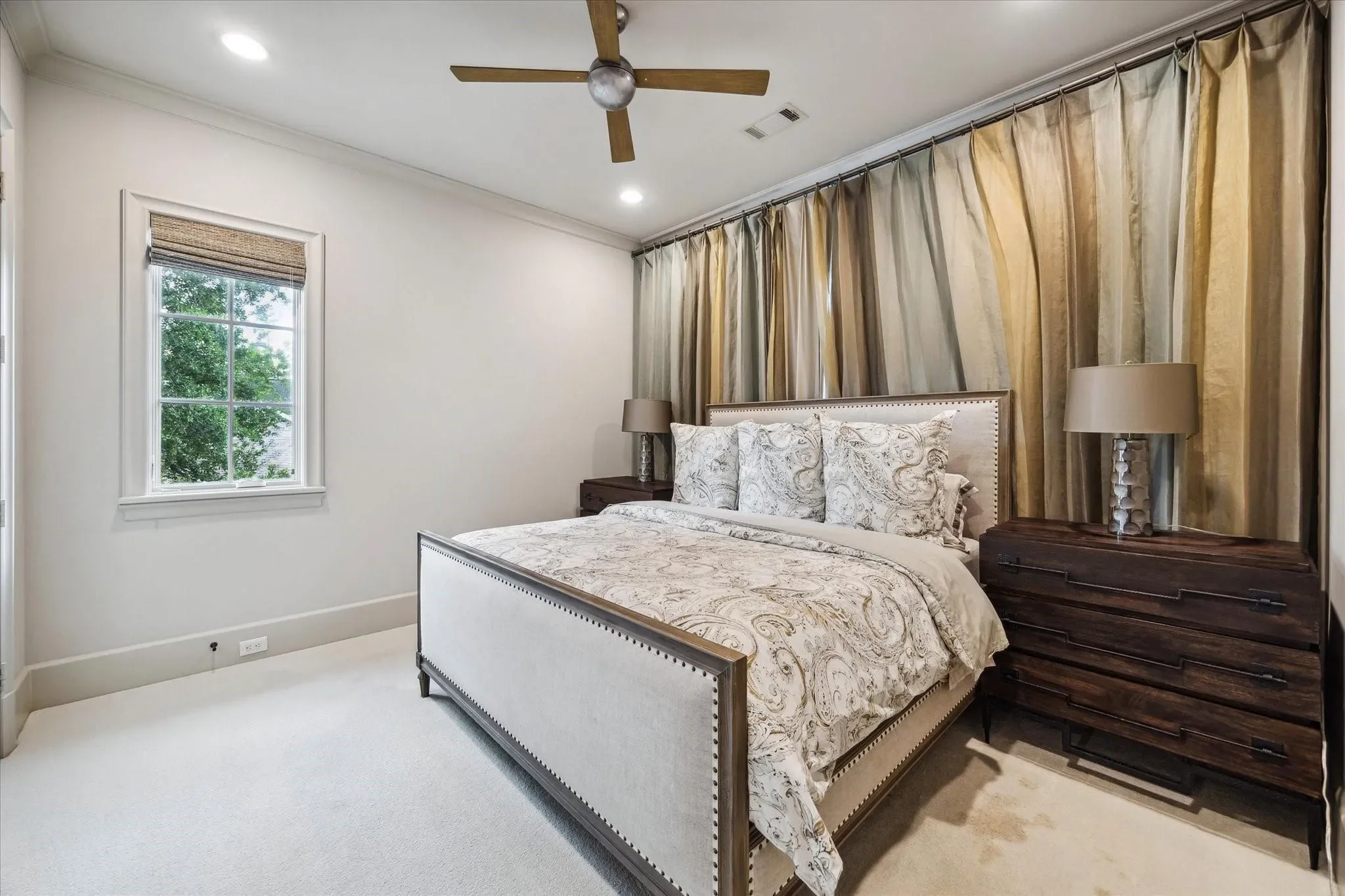 601 Lindenwood Drive, Houston, Texas, United States. - Photo 40
