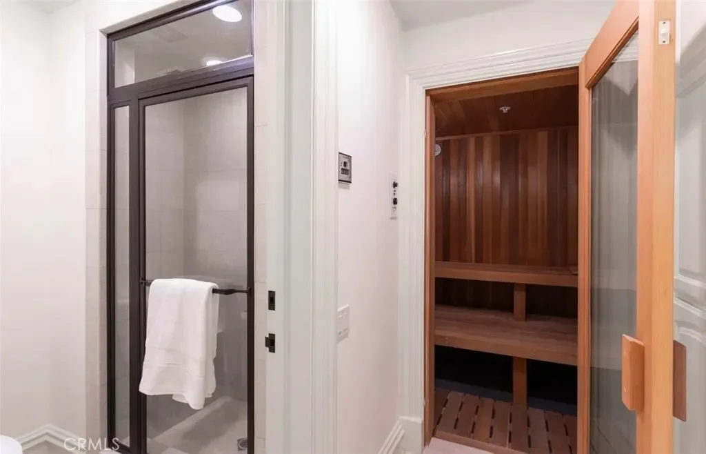 11 Shoreview, Newport Beach, California, United States. - Photo 33