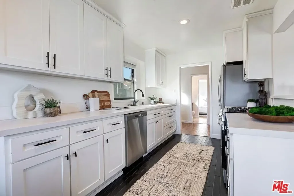 9125 David Avenue, Los Angeles, California, United States. - Photo 28