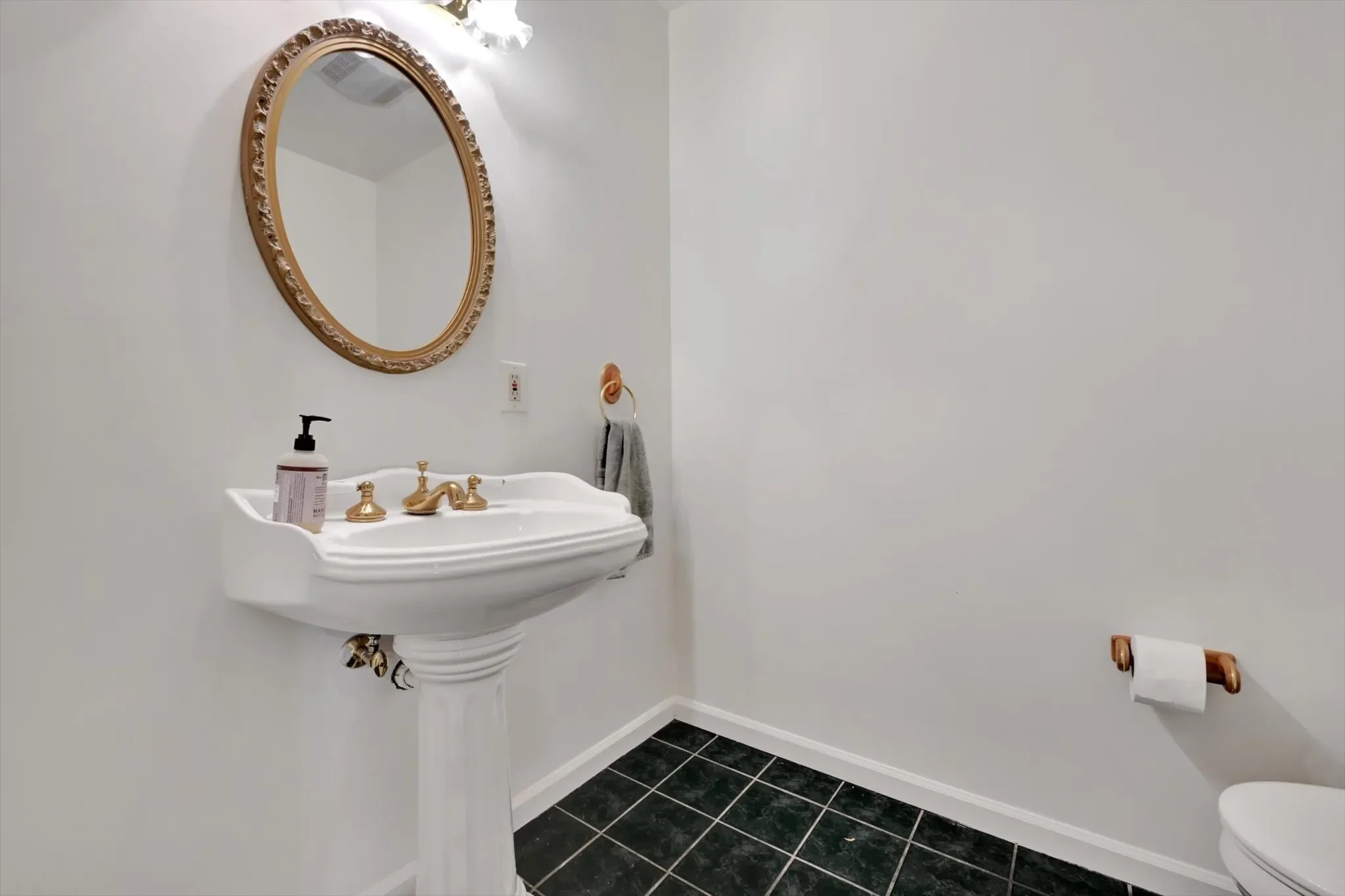 1157 Fritztown Rd, Reinholds, PA 17569, Adamstown, Pennsylvania, United States. - Photo 15