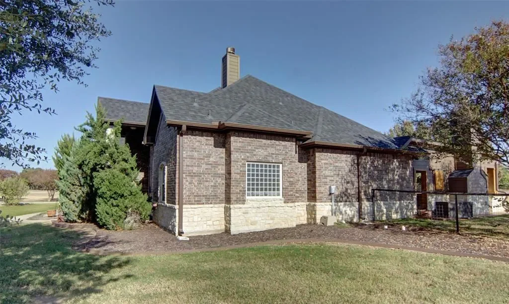 1007 Bentwater Parkway, Granbury, Texas, United States. - Photo 5