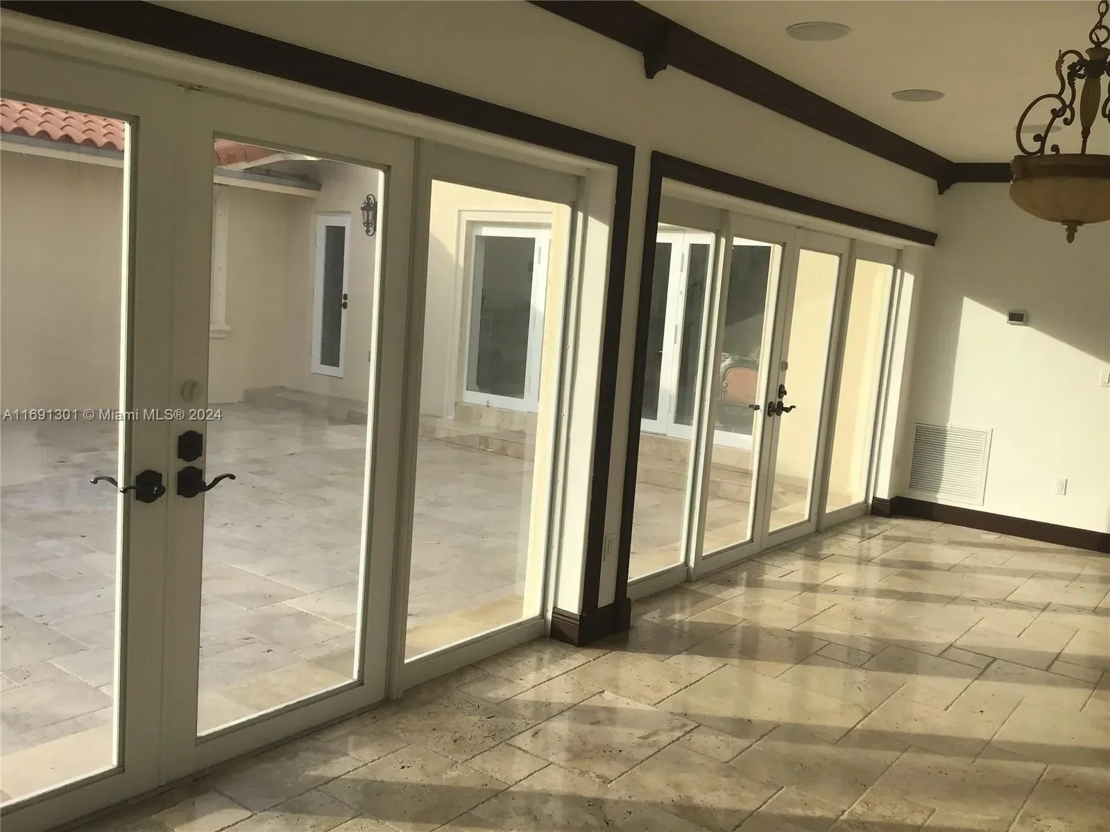 13460 SW 32nd ST, Miami, Florida, United States. - Photo 37