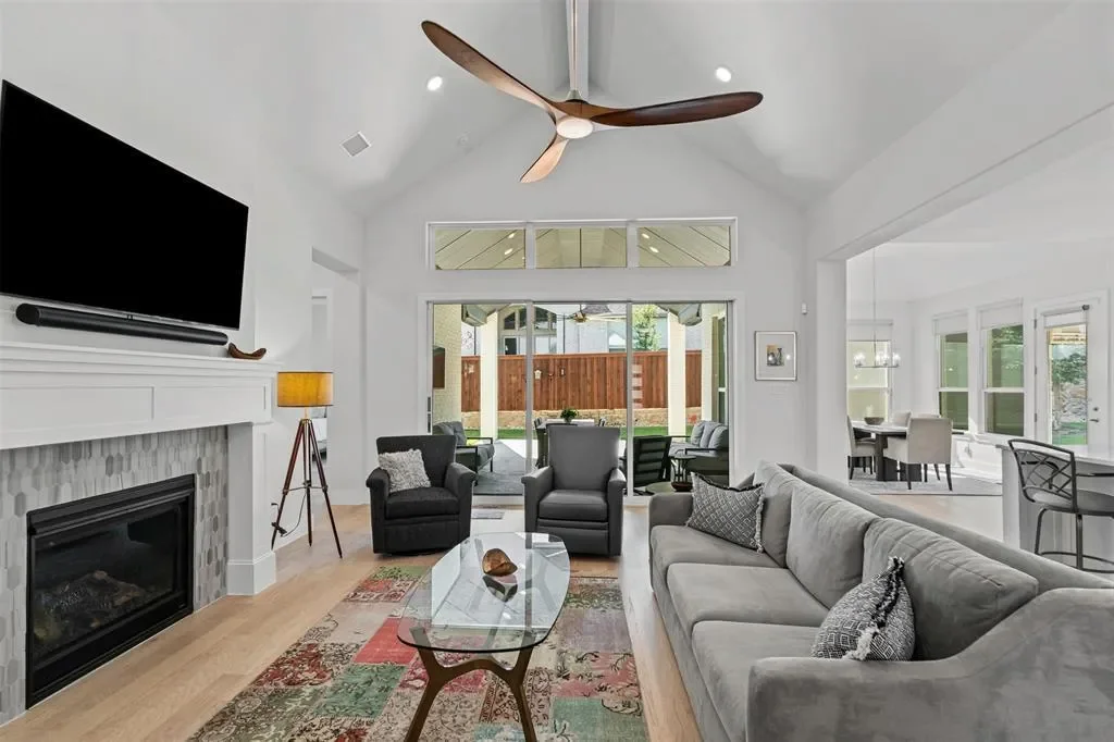 14201 Chamberlain Court, Fort Worth, Texas, United States. - Photo 9