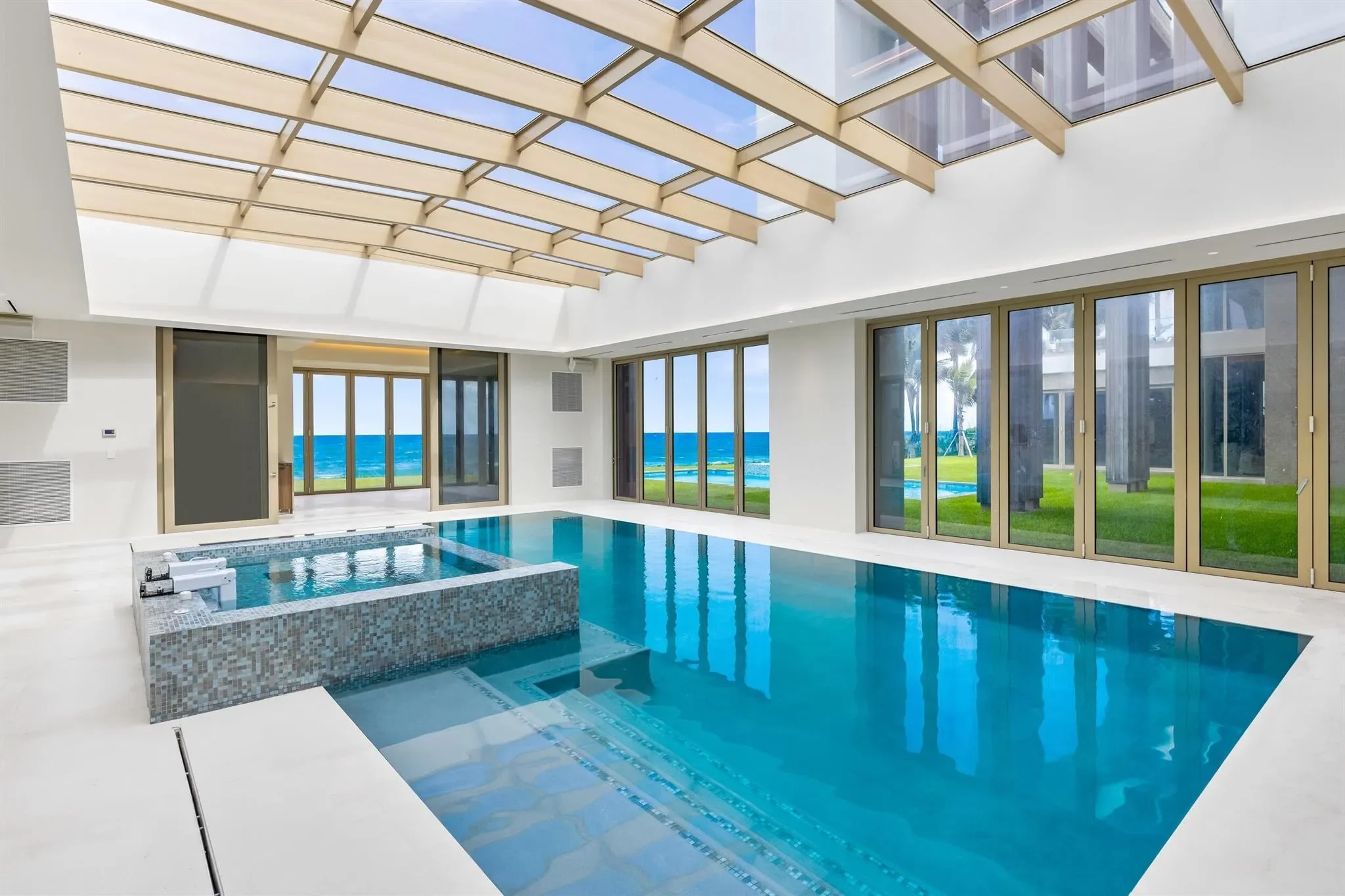 1460 S Ocean Boulevard, Lantana, Florida, United States. - Photo 31