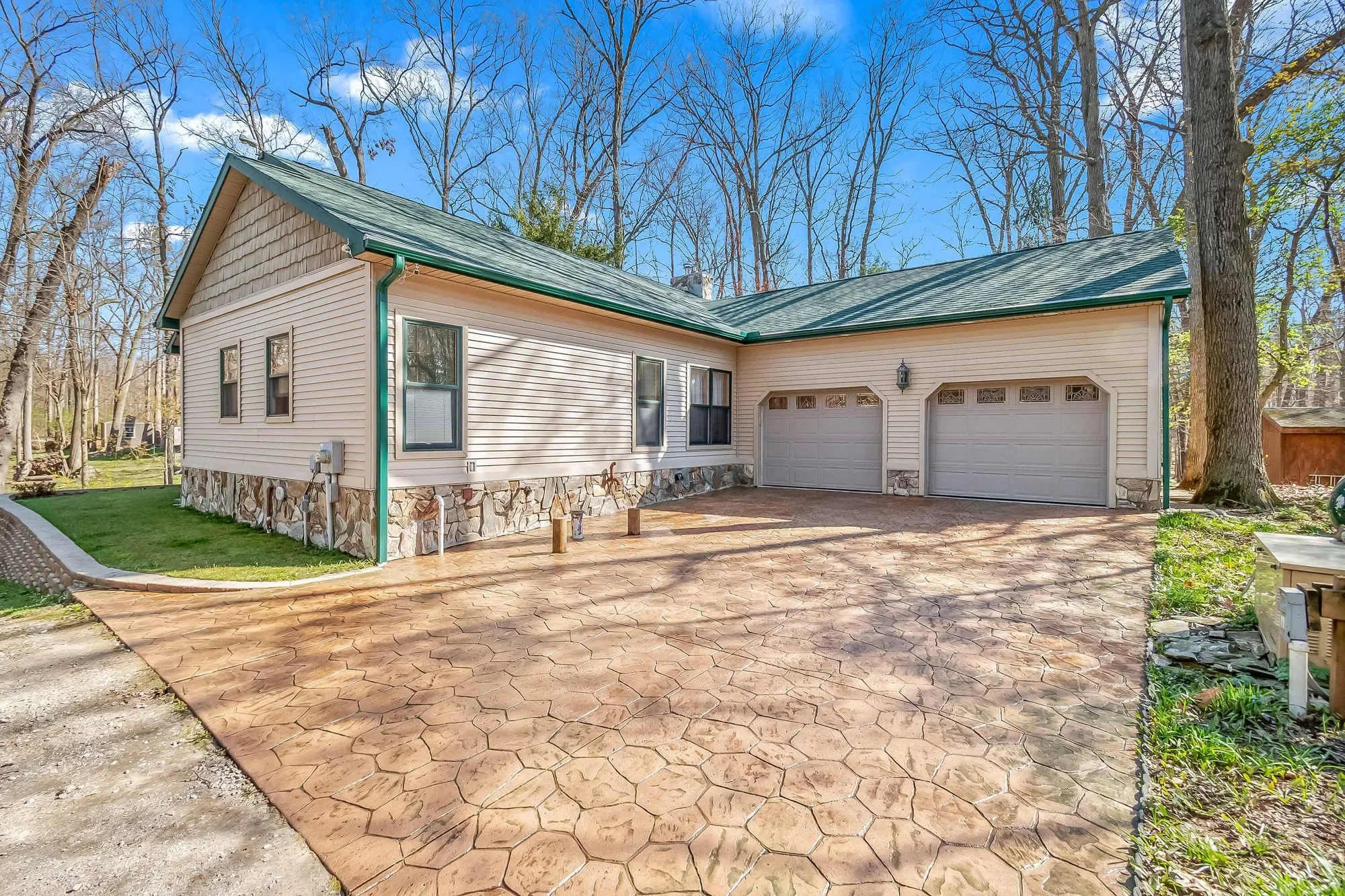 3553 Alpine Court, Hillsdale, MI 49242, Hillsdale, Michigan, United States. - Photo 6