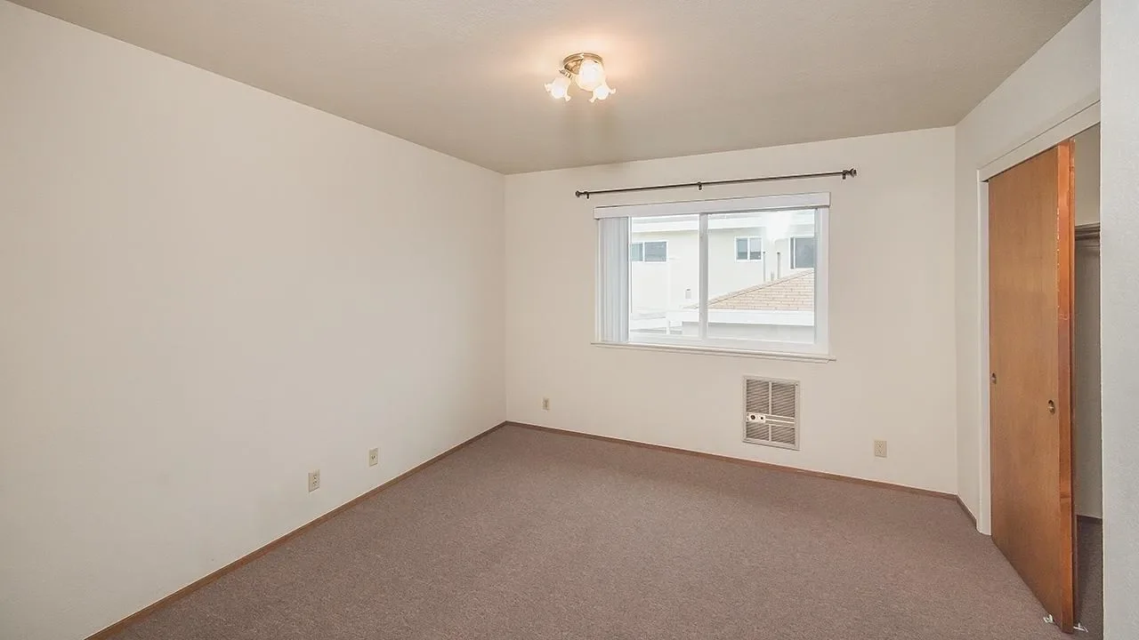 514 Baden Avenue, South San Francisco, California, United States. - Photo 4