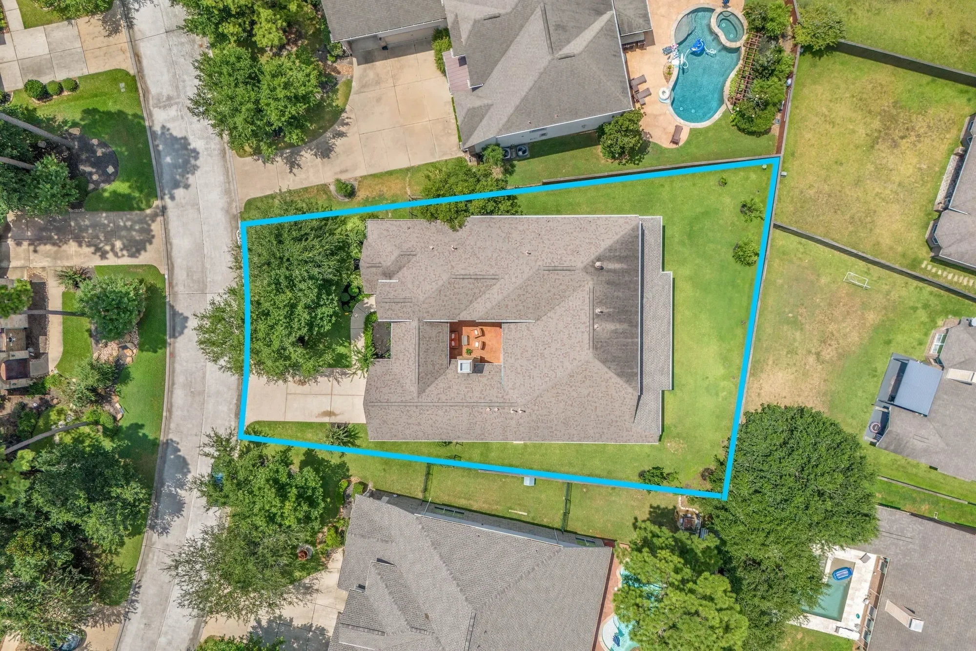 35 N Beech Springs Drive, The Woodlands, TX 77389, The Woodlands, Texas, United States. - Photo 41