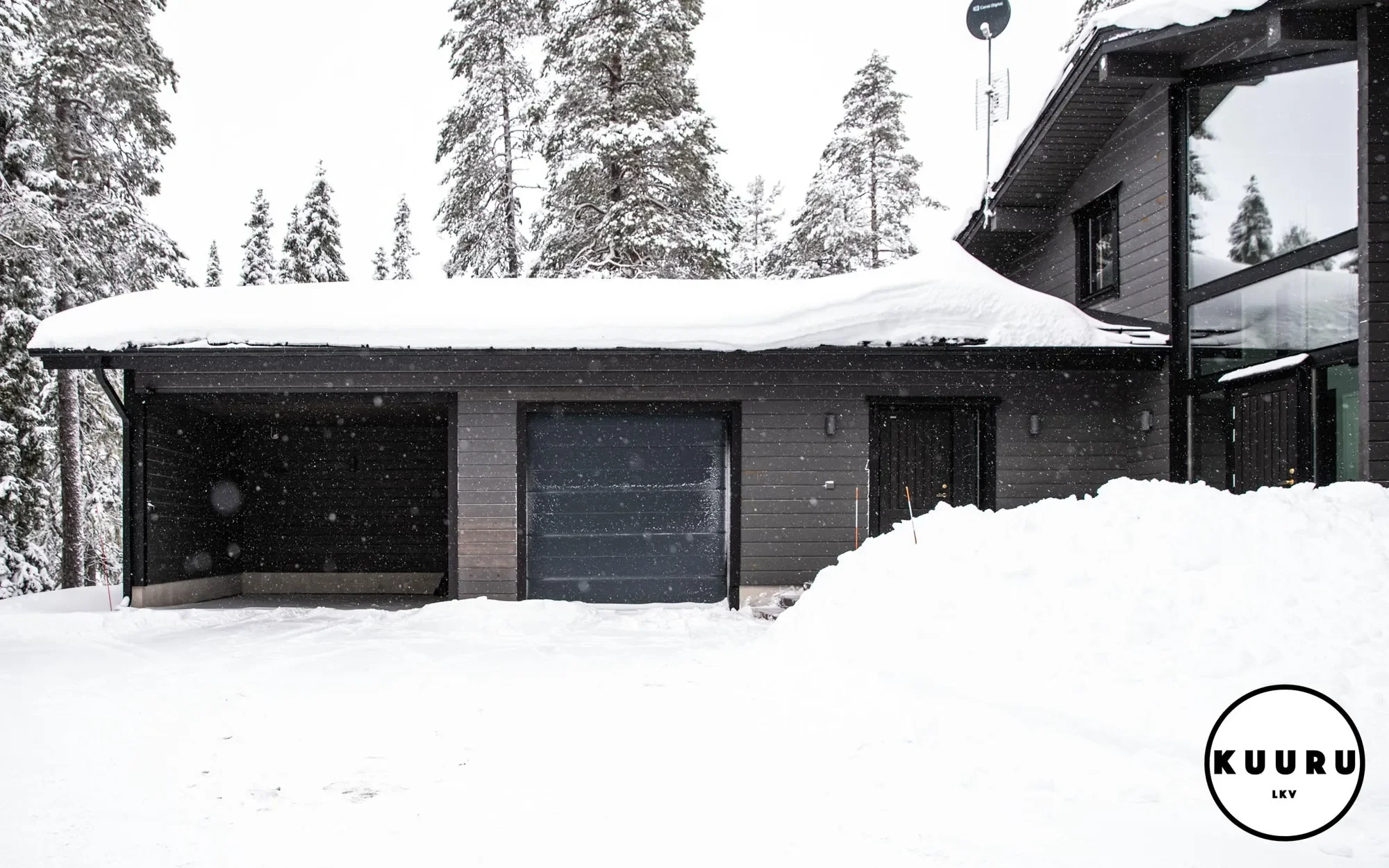 Exterior photo 7